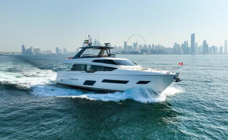 Ferretti 780