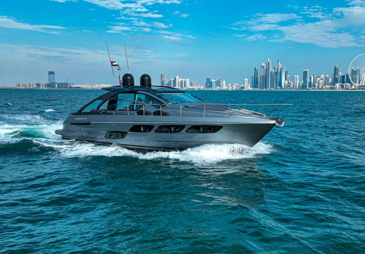Pershing 5X Dubai - Marina Yacht Club | Zephyr