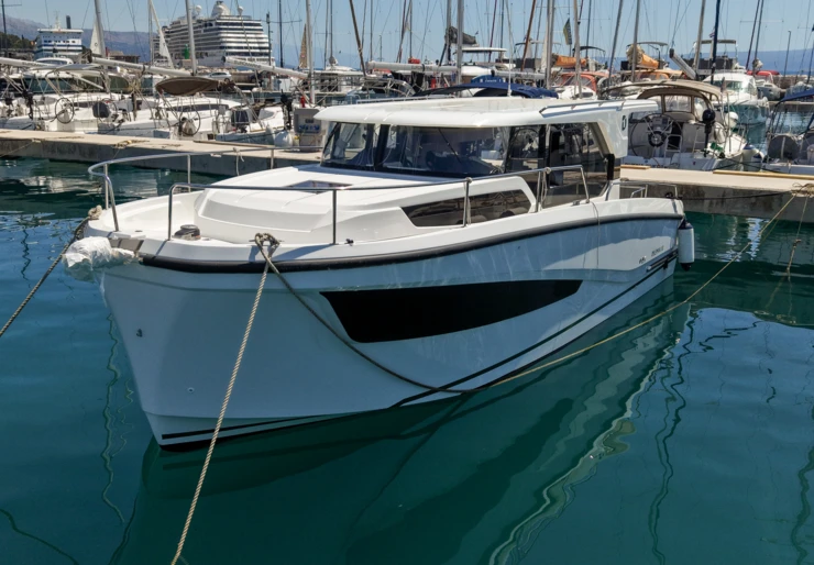 Delphia 10 Sedan ACI Marina | Summer Kiss