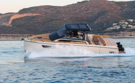 Nuva M11 Cabin