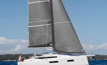 Sun Odyssey 350