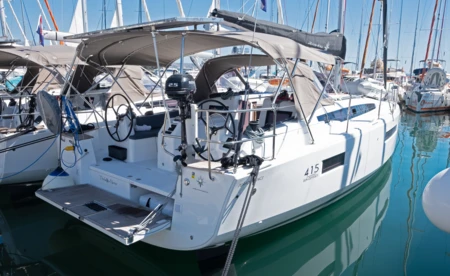 Sun Odyssey 415