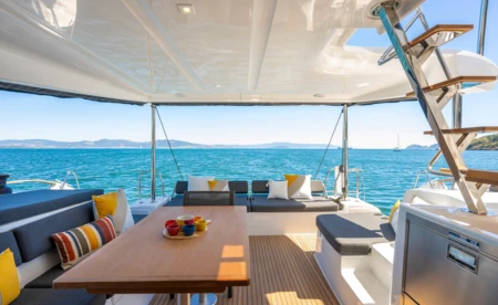 Lagoon 43