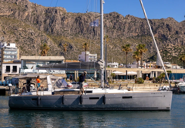 Oceanis 45 Puerto Pollensa | AVALON