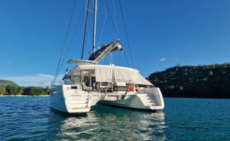 Lagoon 52