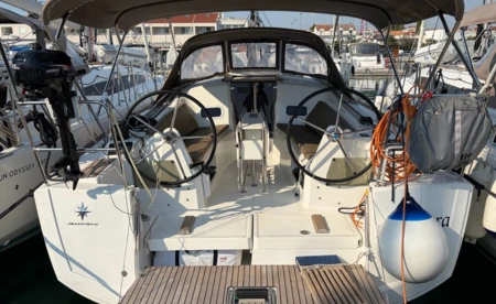 Sun Odyssey 349
