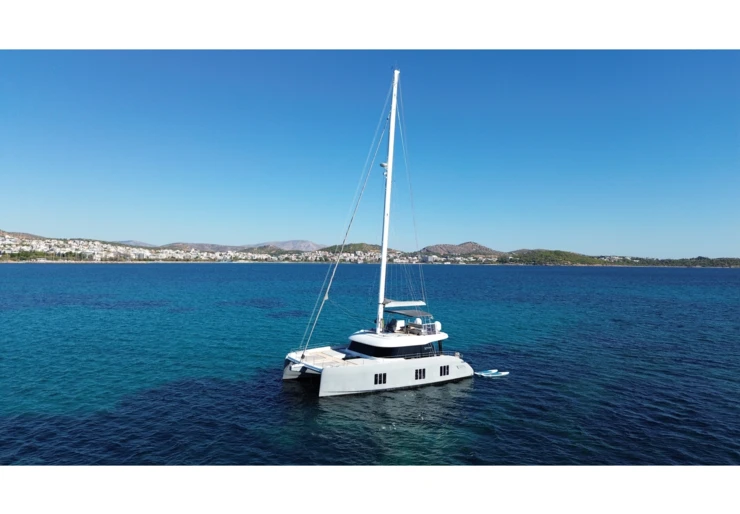 Sunreef 50 Lavrion harbour | Viva 4