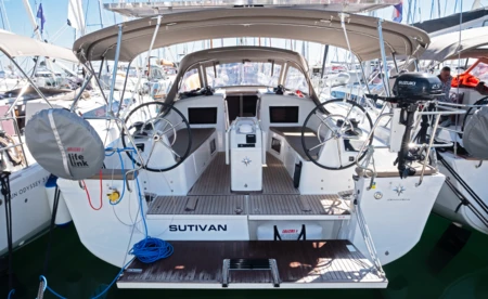 Sun Odyssey 415
