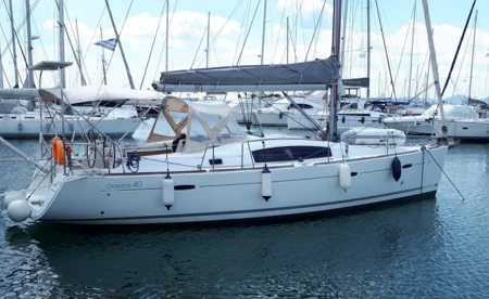 Oceanis 40