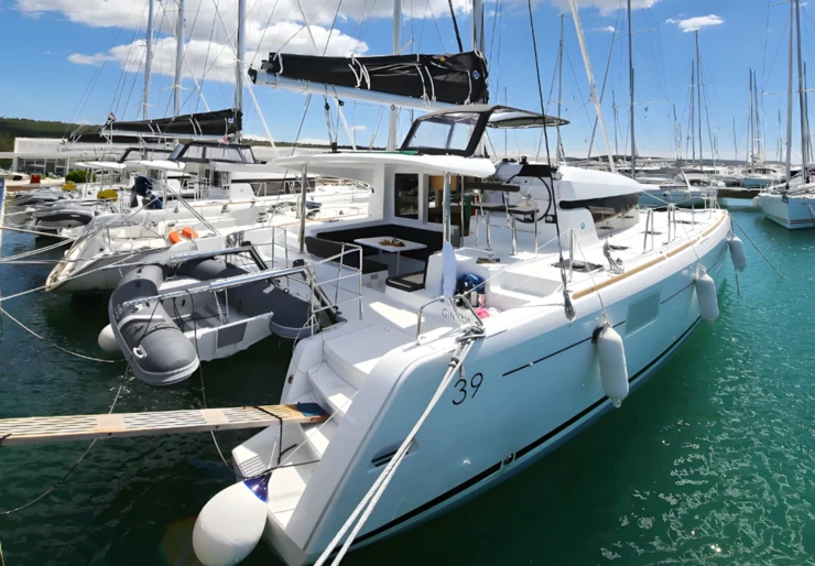 Lagoon 39 Marina Dalmacija | GIN TONIC