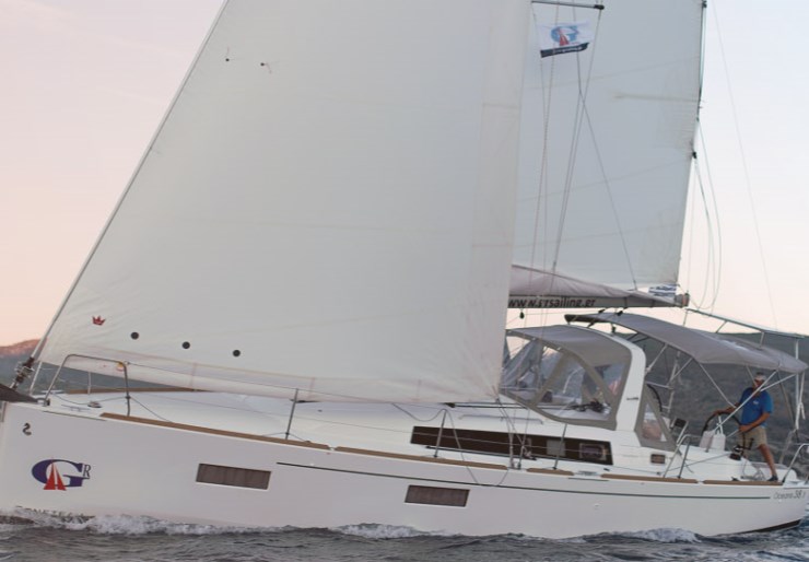 Oceanis 38.1 Nea Peramos nel Golfo Saronico | SIRINA "Sails 2025"