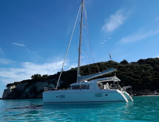 Lagoon 421