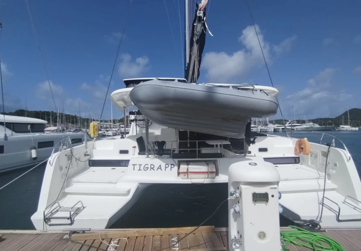 Lagoon 42 Marina Bas-du-Fort | Tigra