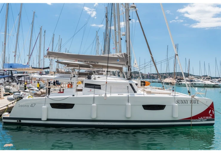 Saona 47 Marina Baotic | SUNNY WAVE