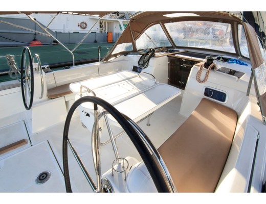 Sun Odyssey 519