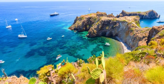 Exploring Cala Milazzese
