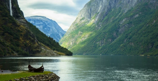 Traversée du pittoresque Nærøyfjord