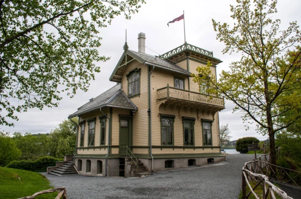 Visite de la demeure du compositeur Edvard Grieg