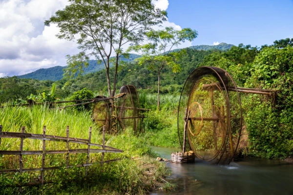 Promenade dans la réserve de Pu Luong