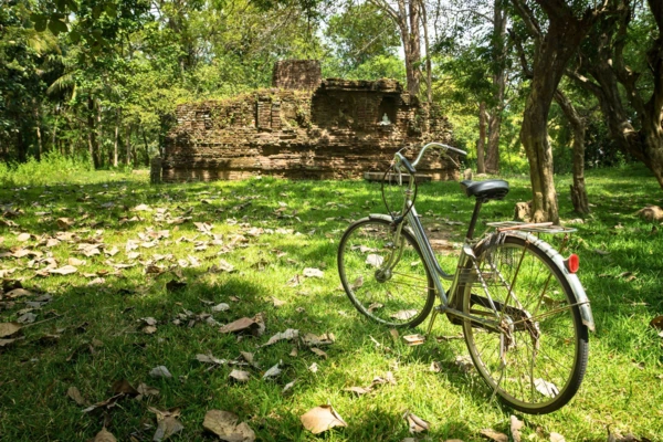 Balade à vélo à Samrong Knong