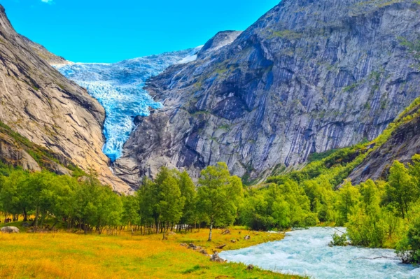 Randonnée au glacier de Briksdal