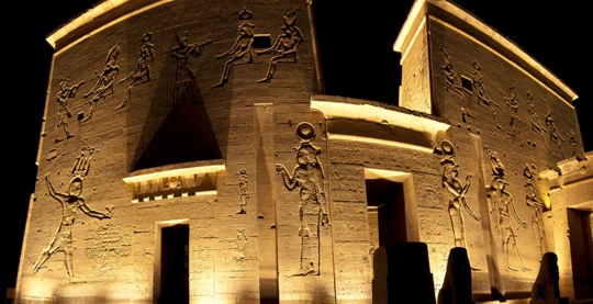 Spectacle son et lumière au temple de Philae