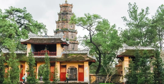 Visite de la pagode de la Dame Céleste