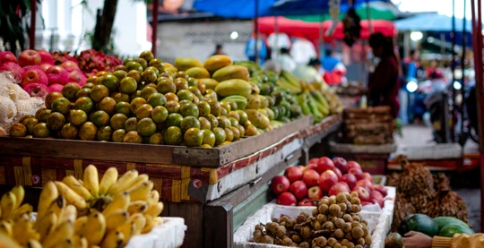 Paseo en el mercado de la mañana