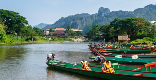 Paseo en barco exploratorio