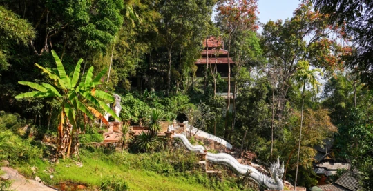 Visit of the village of Phalat