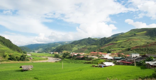 Visita un villaggio locale