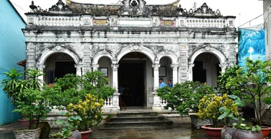 Visite de la « maison du Chinois »