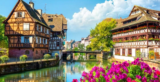 Strasbourg by riverboat and its cathedral