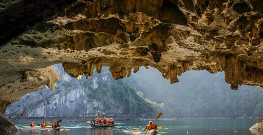 Visite de la grotte Dark & Bright