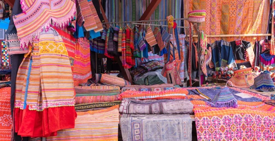 Visite de l'artisanat de Cai Be