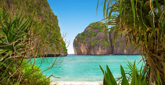 Visita de Maya Bay