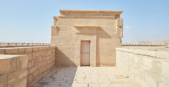 Visit of the Nekhbet and Thoth temples