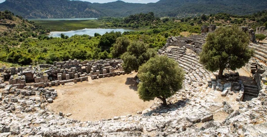 Excursión en barco de pesca a la desembocadura del río Koycegiz