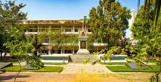 Visita al museo di Tuol Sleng