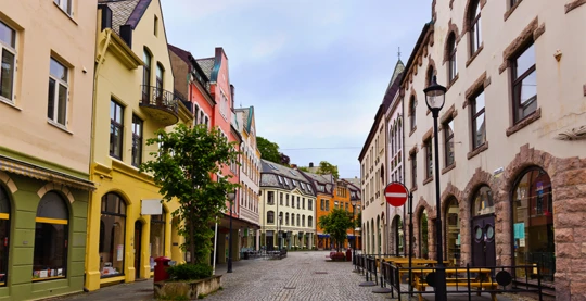 Erkundung der Stadt Alesund