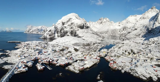 Visite du village de Å