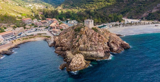 Escursione di un giorno alle calanche di Piana e Porto