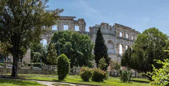 Guided tour of Pula