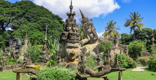 Visite du parc Xieng Khuan "parc des Bouddhas"