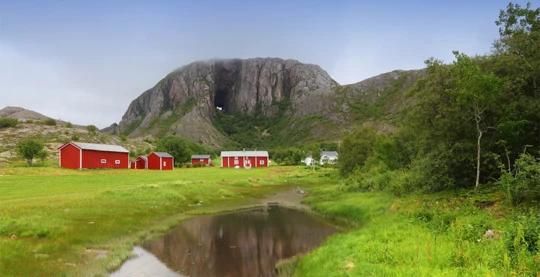 Wanderung zum Torghatten