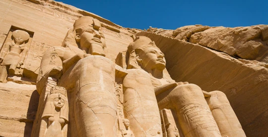 Guided tour of the temple of Ramses II and Nefertari