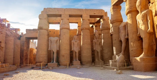 Besuch des Amun-Tempels