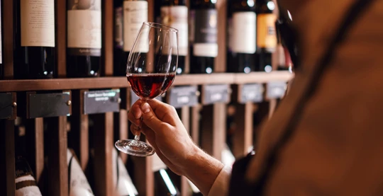 Weinverkostung in Calafat