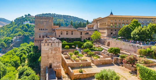 Journée d’excursion vers Grenade et l’Alhambra, palais des Sultans Nasrides et joyau andalou
