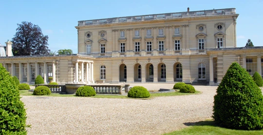 Visite du Château de Bizy avec dégustation de calvados
